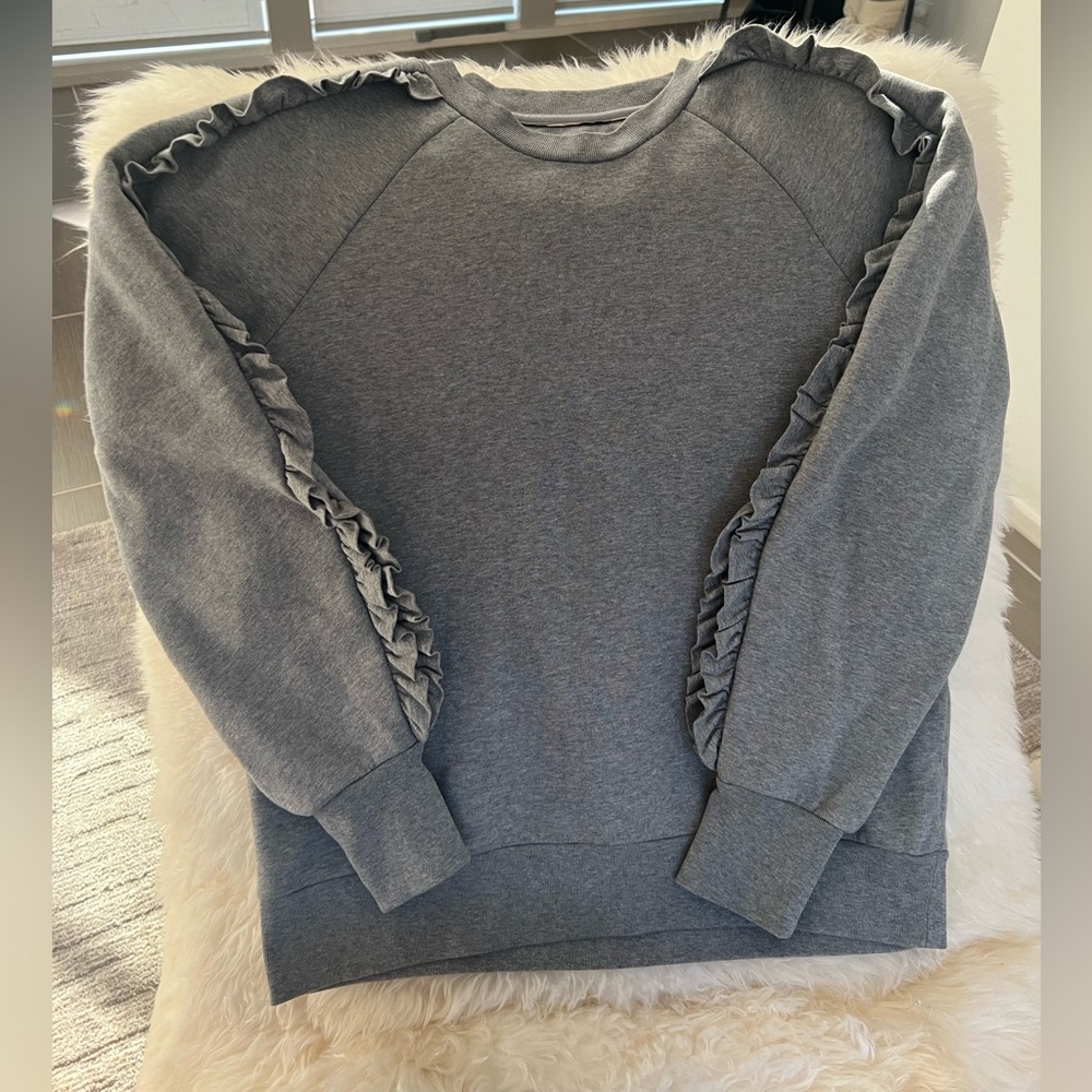 Authentic BURBERRY Grey Pullover Sweatshirt Sweater with Ruffle Sleeves XL